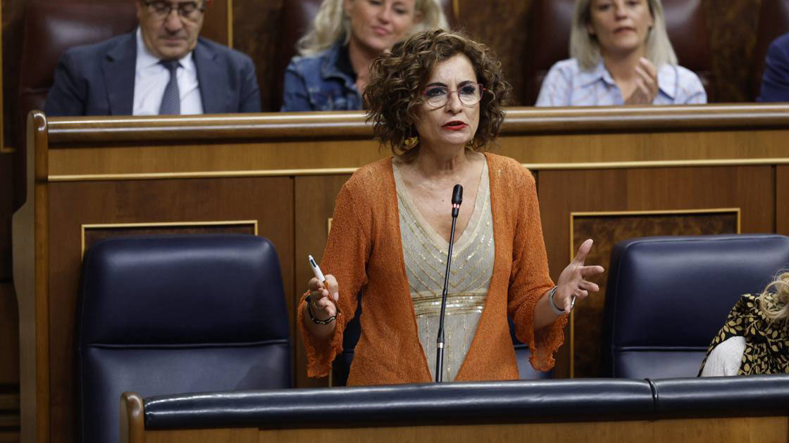 María Jesús Montero, ministra de Hacienda, en el Congreso de los Diputados